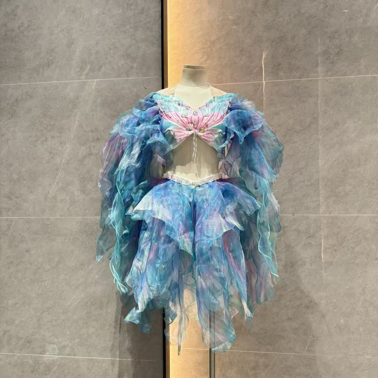 Mermaid Water Dance Skirt Prin - Aquarium & Marine Museum Universiti Malaysia Sabah Kota Kinabalu Sabah Reviews recension och pris