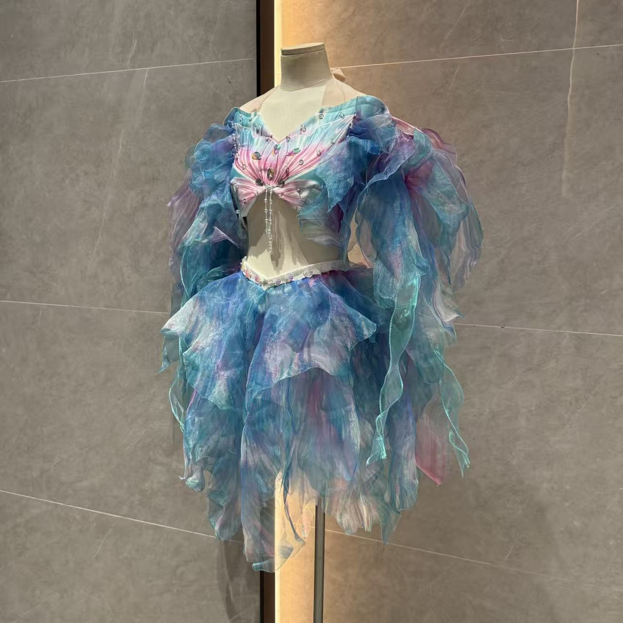 Mermaid Water Dance Skirt Prin - Aquarium & Marine Museum Universiti Malaysia Sabah Kota Kinabalu Sabah Reviews recension och pris
